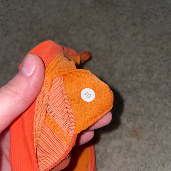 Lululemon bra - Picture 4 of 4